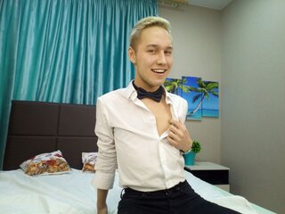 Live pics recorded EmilioCutie