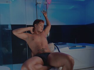 Live show anal JoelBennett