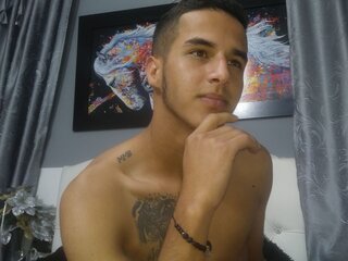 Amateur naked xxx JohandryCastillo